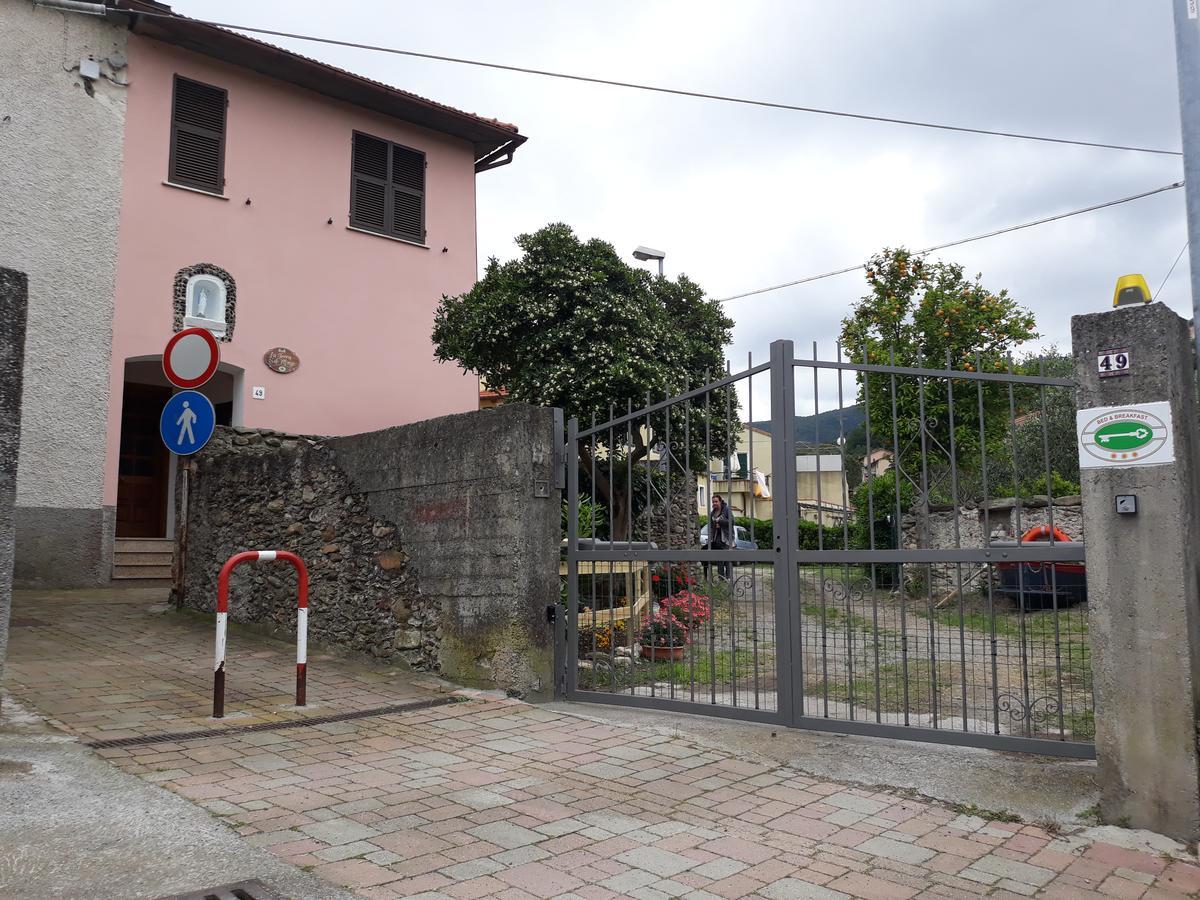 La Terra Di Mingo Bed & Breakfast Vado Ligure Ngoại thất bức ảnh