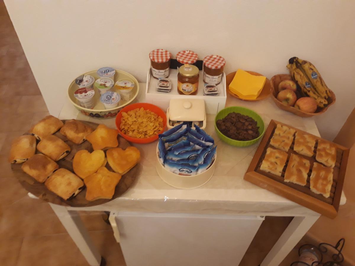 La Terra Di Mingo Bed & Breakfast Vado Ligure Ngoại thất bức ảnh